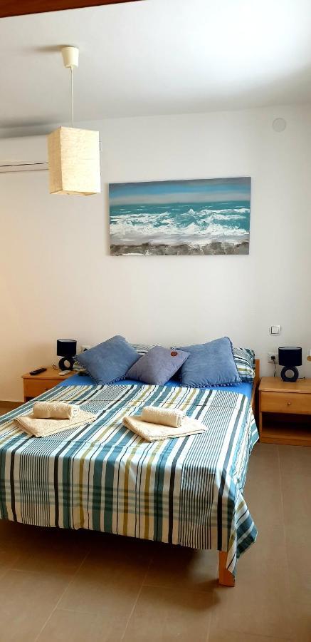 Apartments And Room Vela Senj  Exteriér fotografie